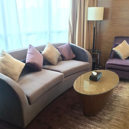 Shenzhen Baoan Plus Gems Cube Hotel Exterior foto