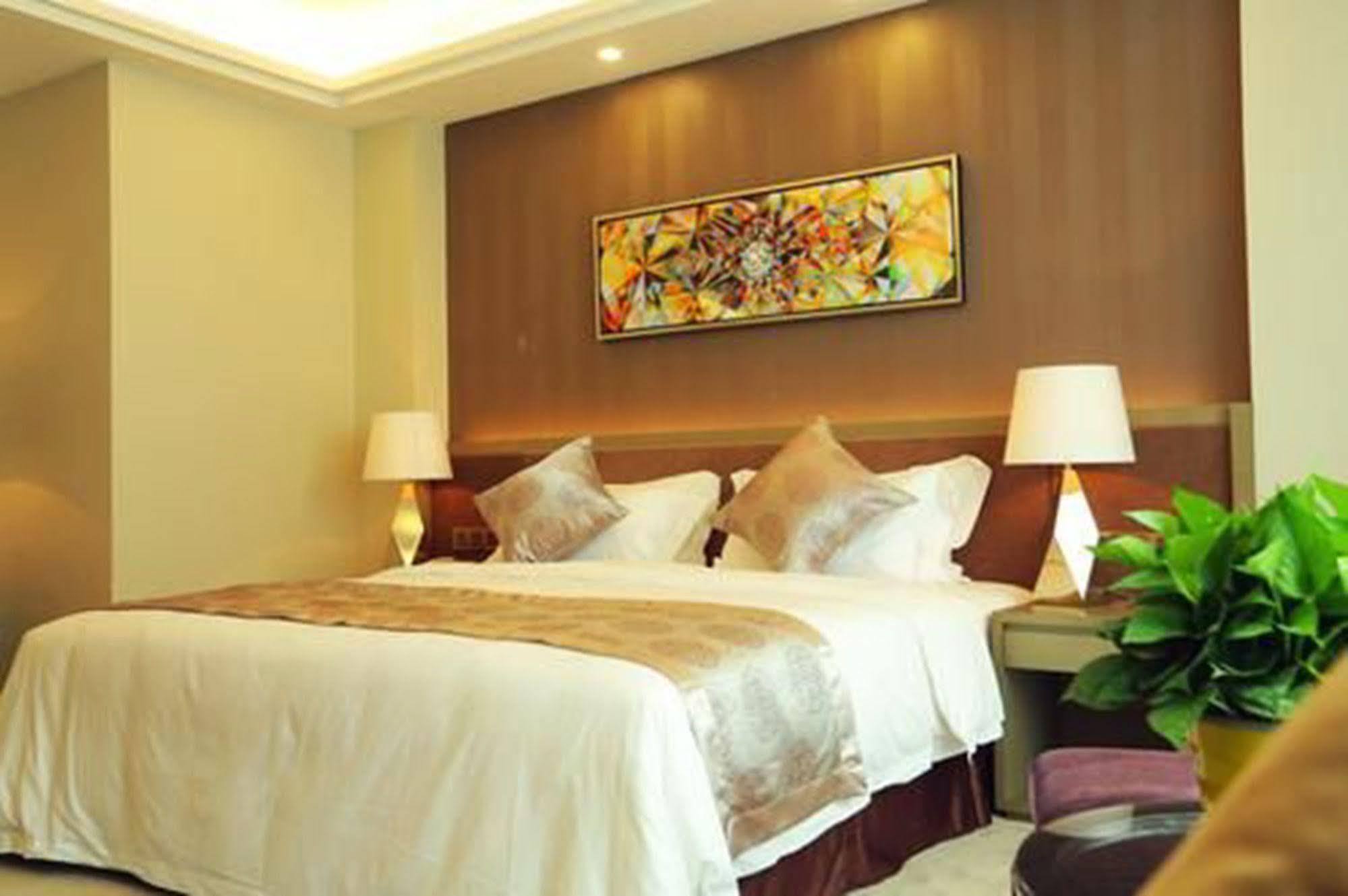 Shenzhen Baoan Plus Gems Cube Hotel Exterior foto